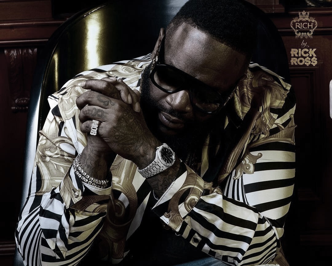 Qui est Rick Ross ?
Ce rappeur et...