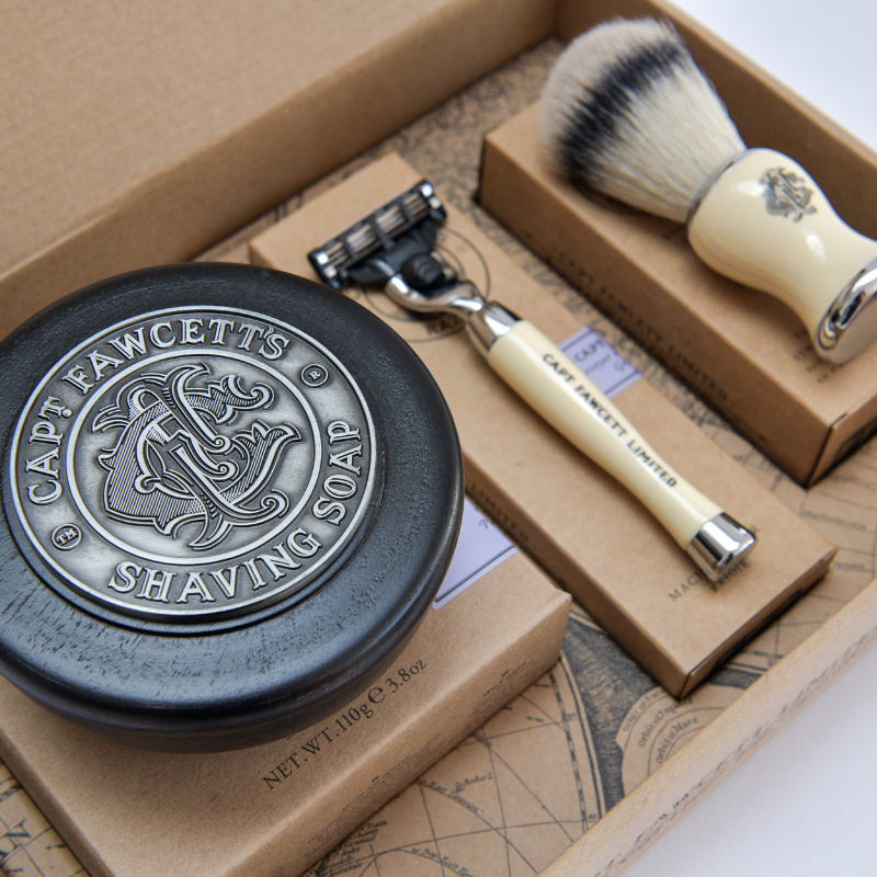 Coffret LUXURY Shave Brush, Razor & Soap