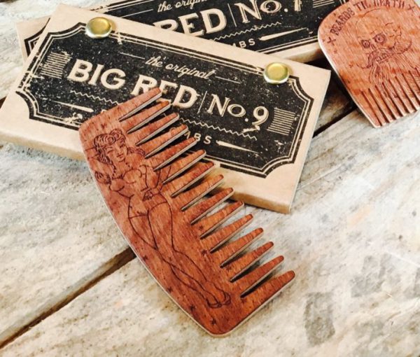 Peigne barbe Big Red O'Barbershop pin-up