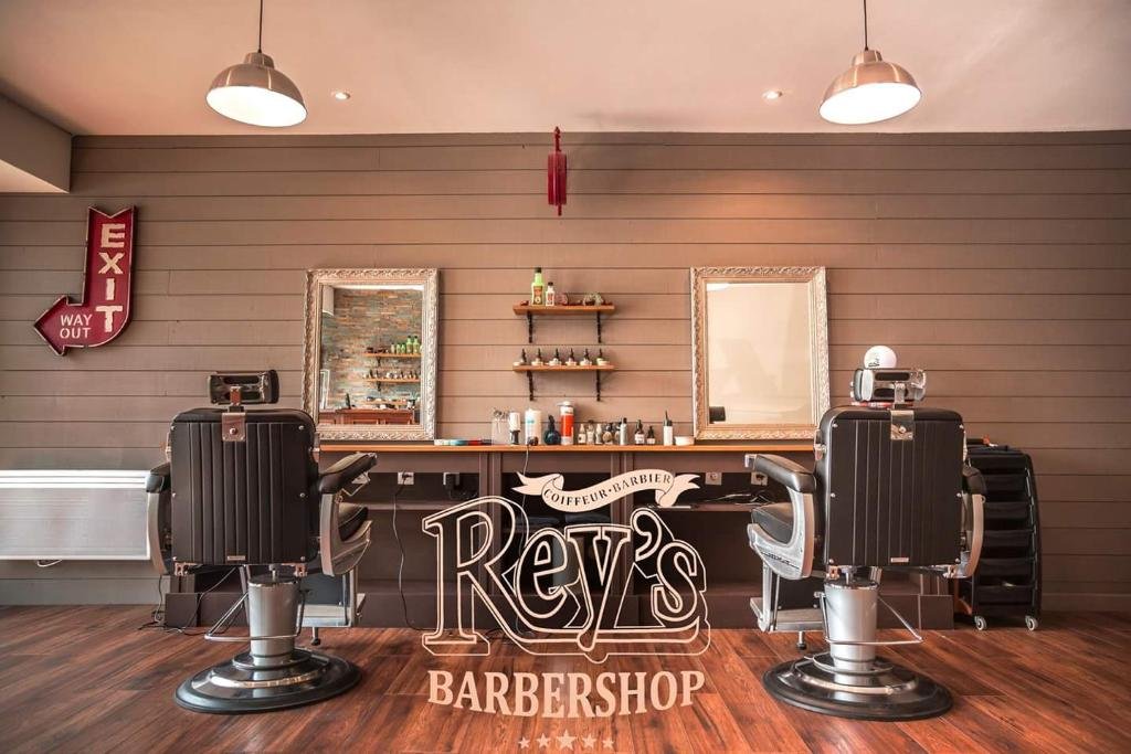 Rey’s Barbershop